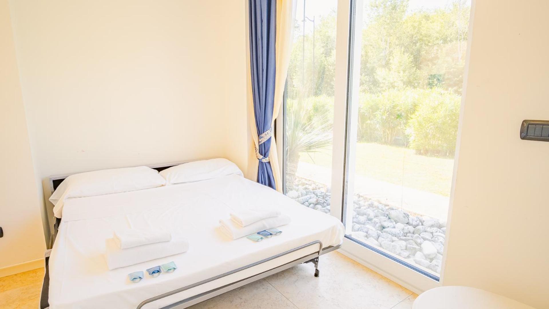 Relais Du Lac Village - Italian Homing デセンツァーノ・デル・ガルダ エクステリア 写真